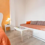 Colosseo Apartments And Rooms - Rome City Centre